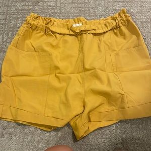 Wilfred free paper bag linen shorts large - brand new without tags.